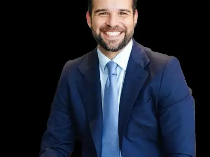 Rafael Alonso Ventura, docente y autor